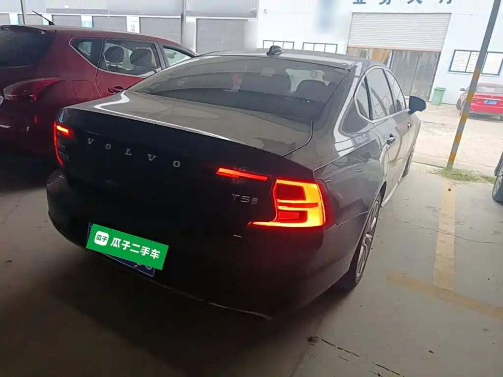 Volvo S90 — миниатюра 7