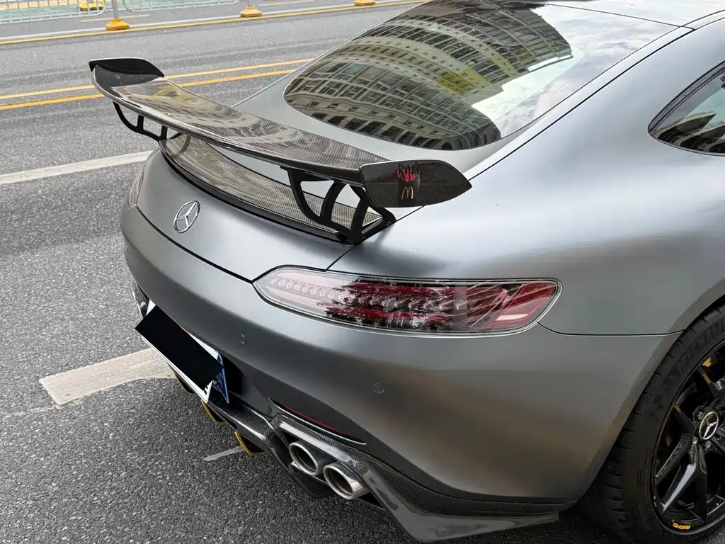 MERCEDES-BENZ AMG GT