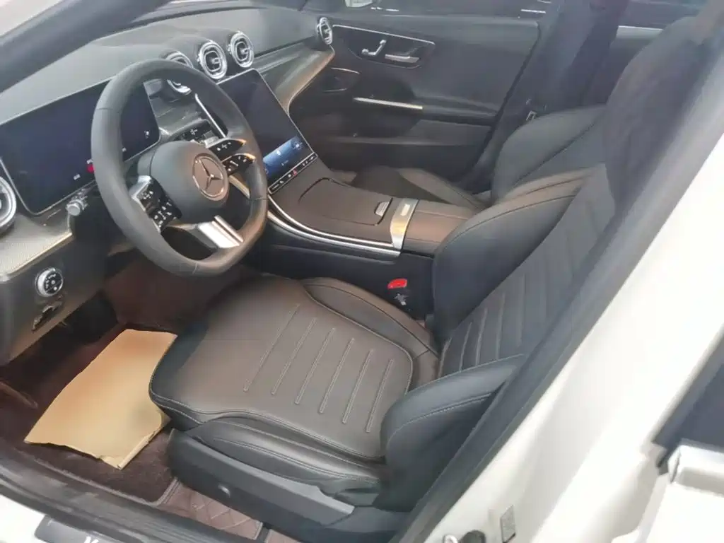 Mercedes-Benz C-Class — миниатюра 15