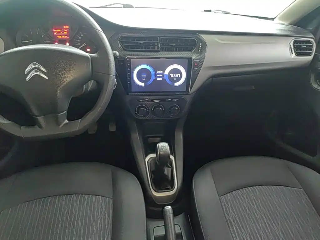 Citroen Elysee — миниатюра 13