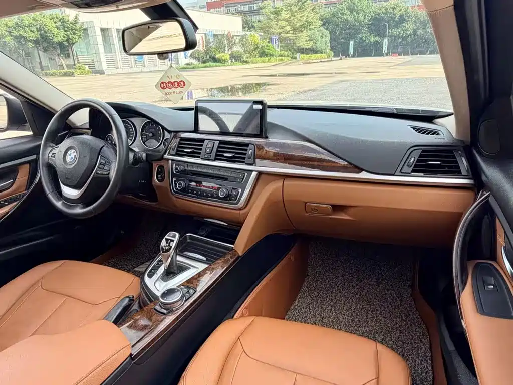 BMW 3 Series — миниатюра 14