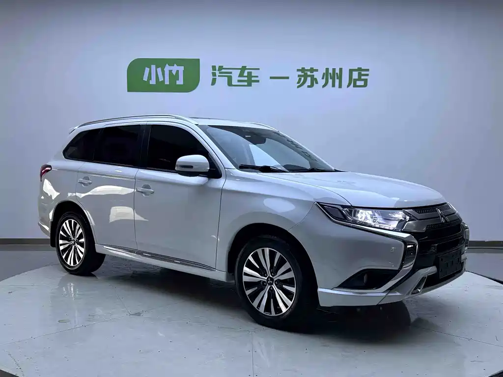 Mitsubishi Outlander — миниатюра 2