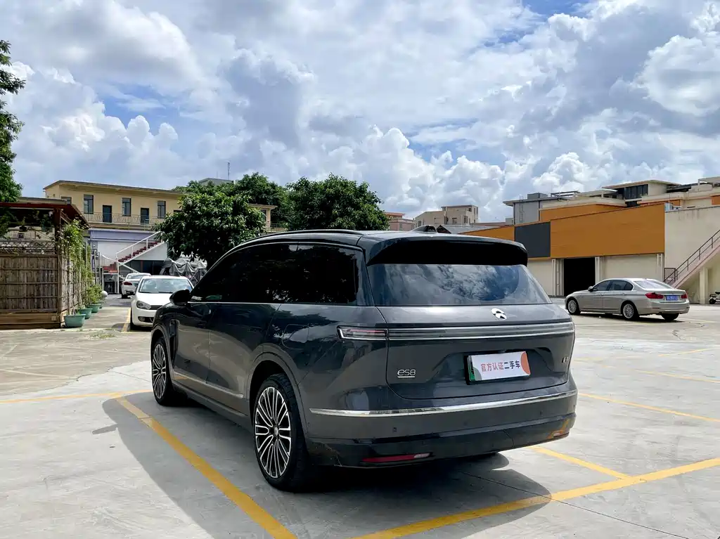 NIO ES8 2026 мест Executive