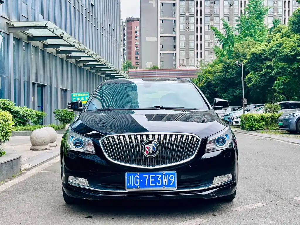 Buick LaCrosse 2013 2.4L SIDI Luxury Comfort