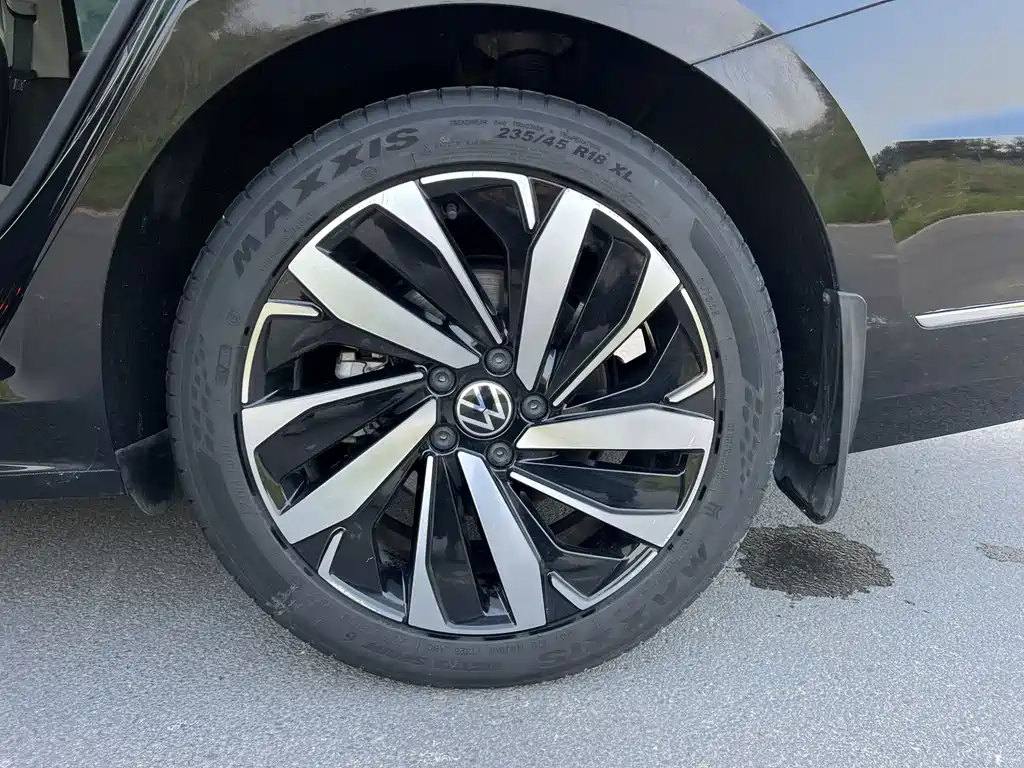 Volkswagen Passat — миниатюра 21