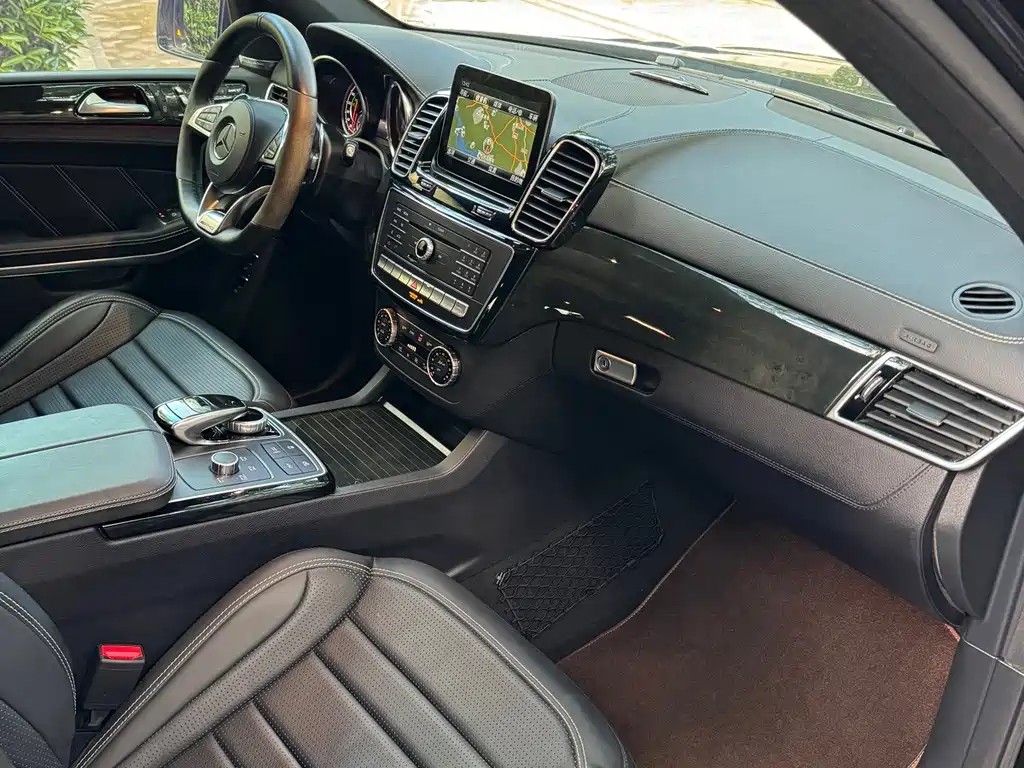 Mercedes-Benz GLS AMG — миниатюра 15
