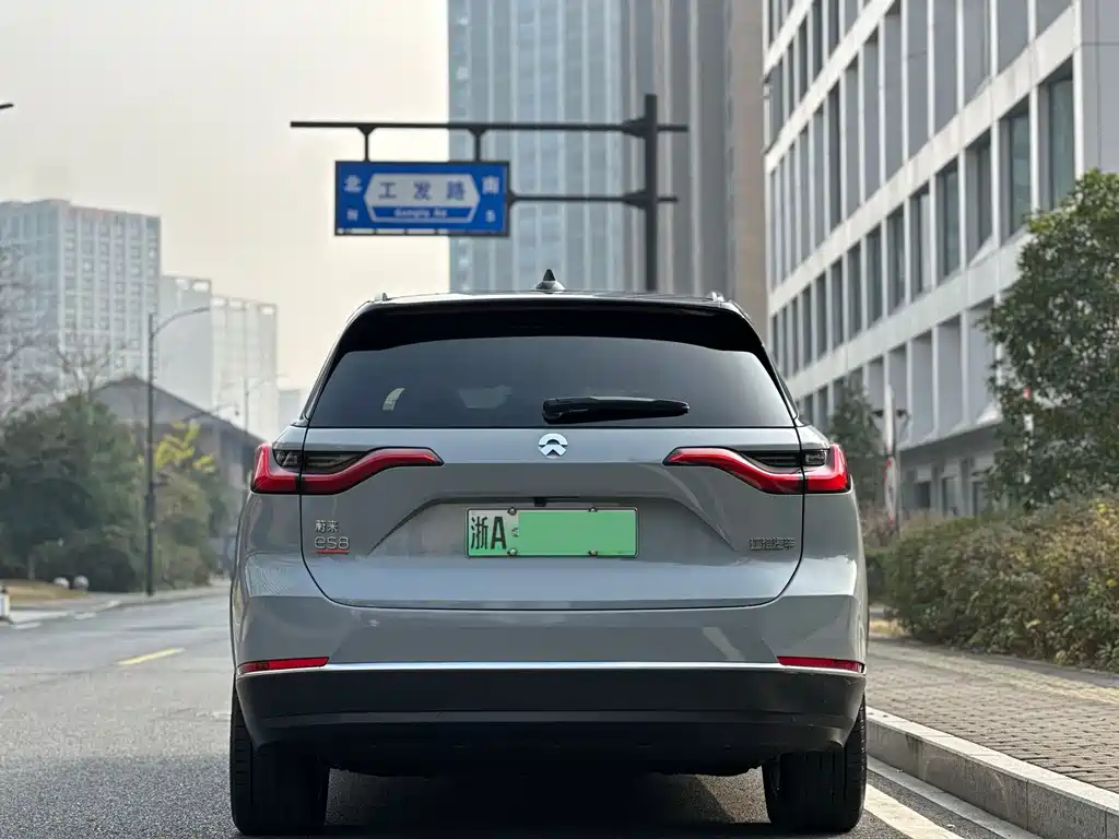 NIO NIO ES8
