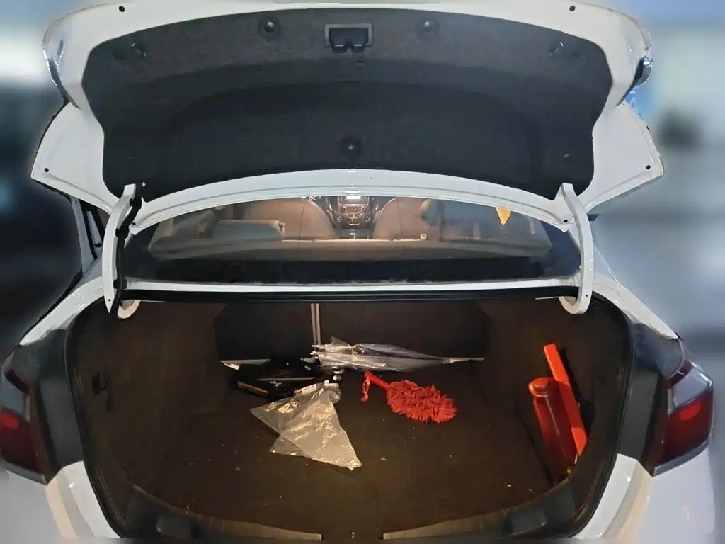 Chevrolet Cruze — миниатюра 20
