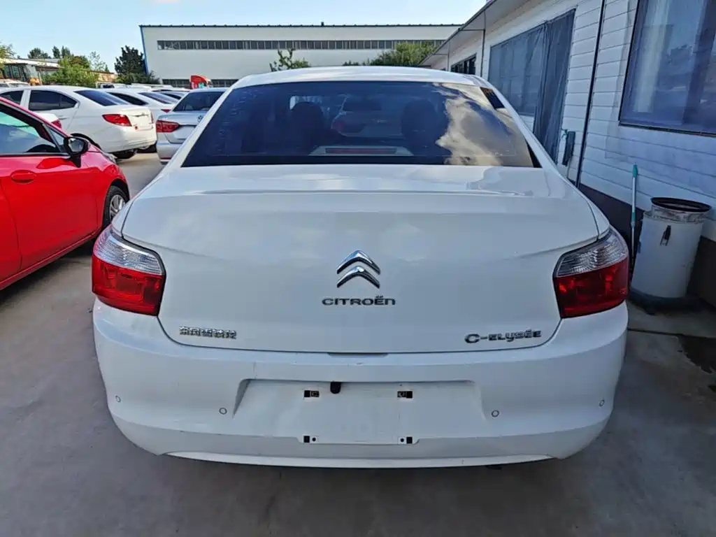 Citroen Elysee — миниатюра 6