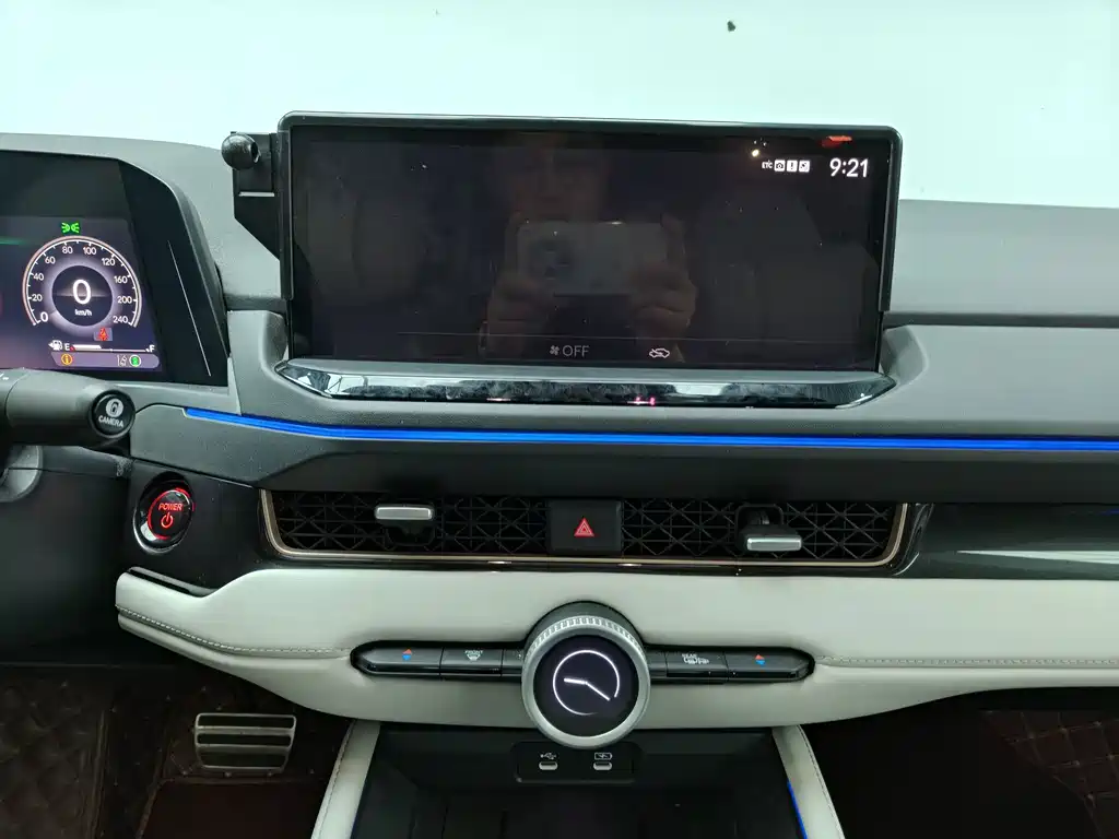 Honda Inspire PHEV — миниатюра 14