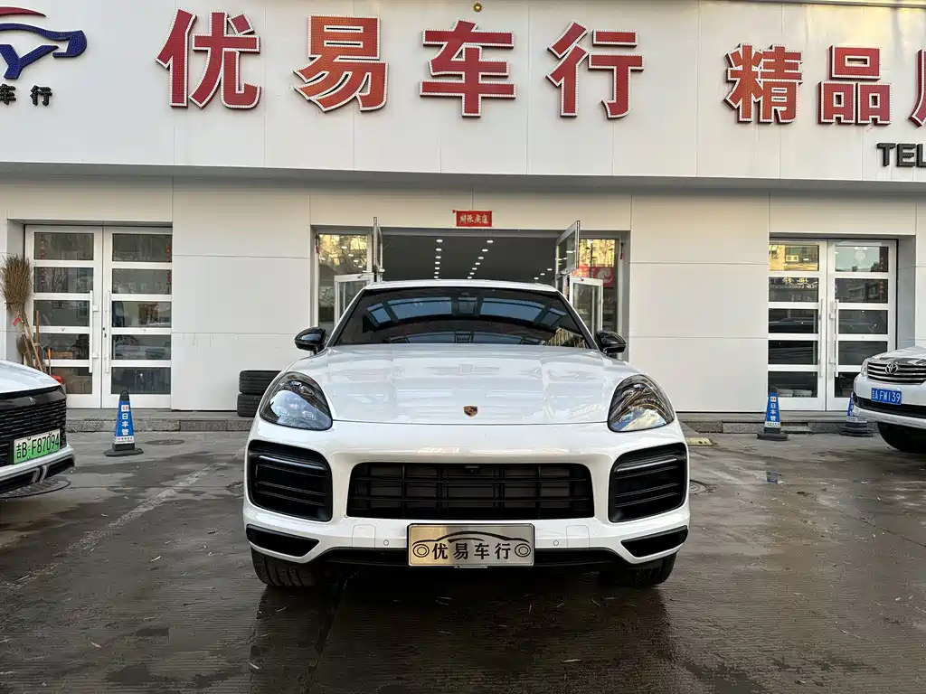 PORSCHE CAYENNE