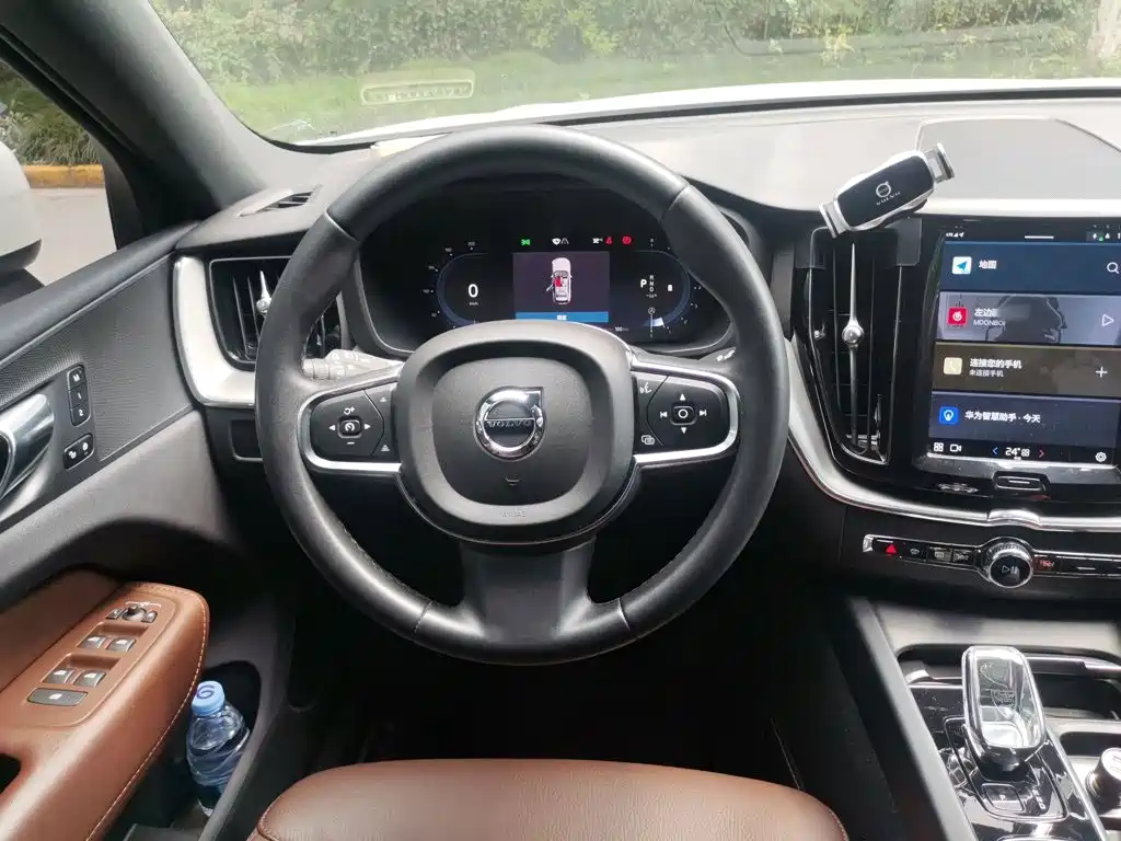 Volvo XC60 — миниатюра 11