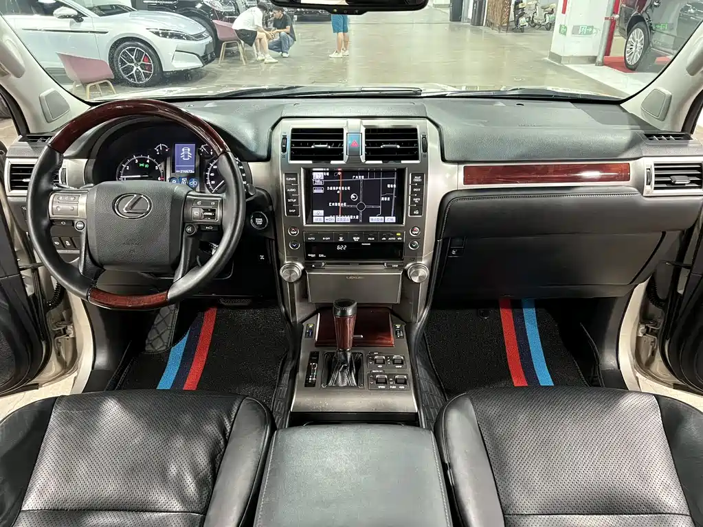 Lexus GX — миниатюра 5