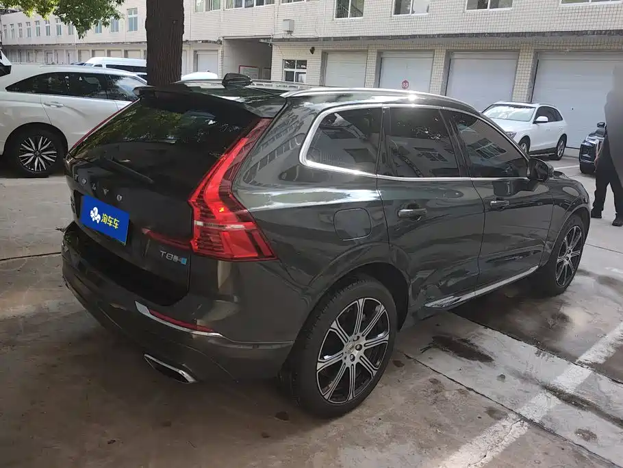 Volvo XC60 PHEV — миниатюра 3