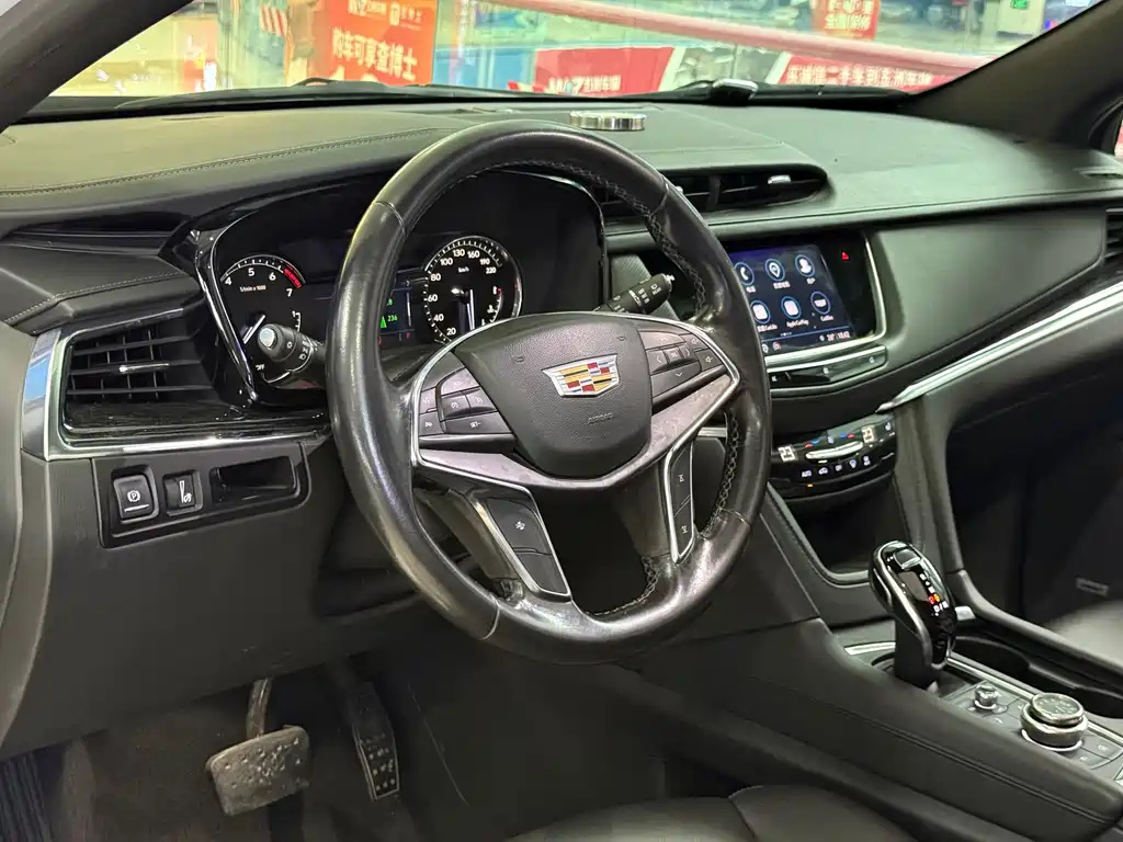 Cadillac XT5 — миниатюра 5