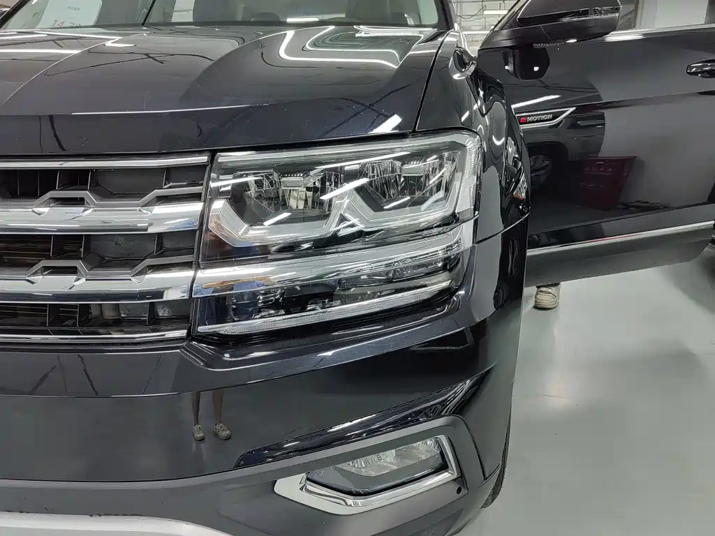 Volkswagen Teramont — миниатюра 4