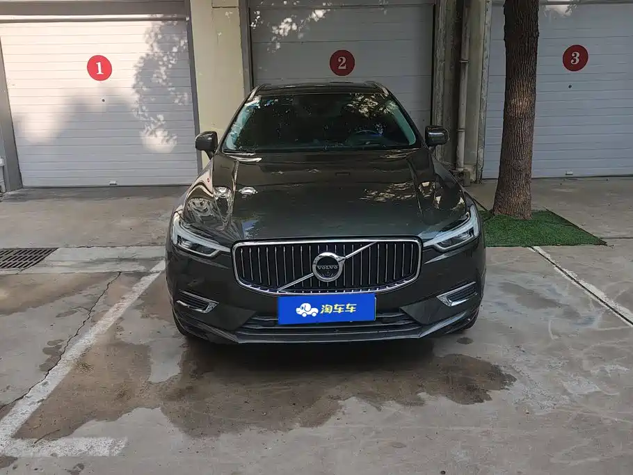Volvo XC60 PHEV — миниатюра 2