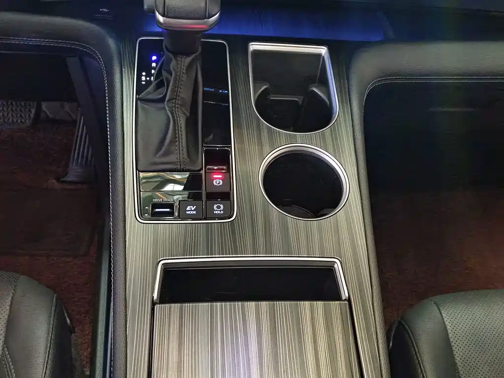 Toyota Sienna — миниатюра 10