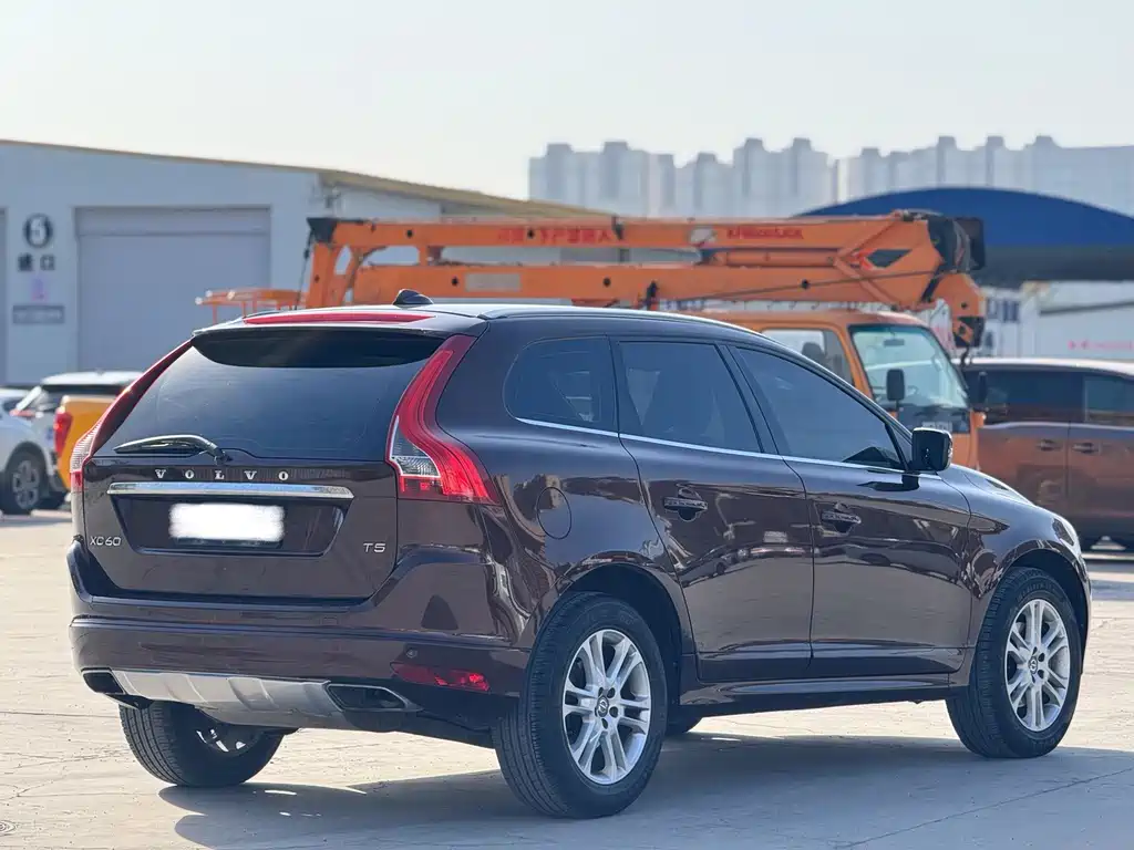 Volvo XC60 — миниатюра 9