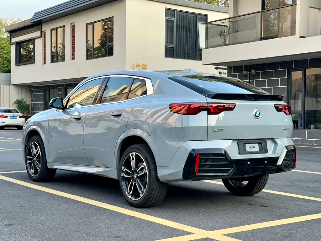 BMW X2 (Import) — миниатюра 5