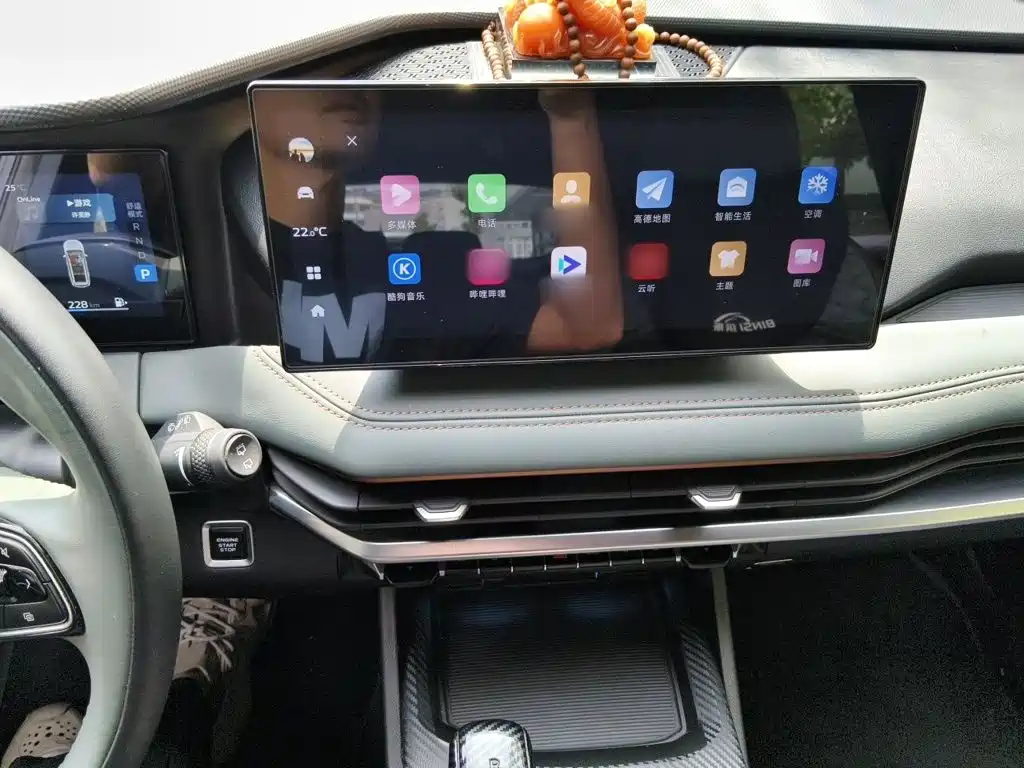 Geely Haoyue L — миниатюра 6