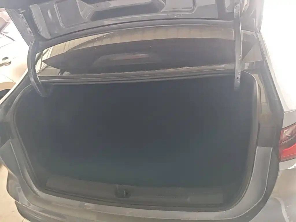 Roewe i5 — миниатюра 19