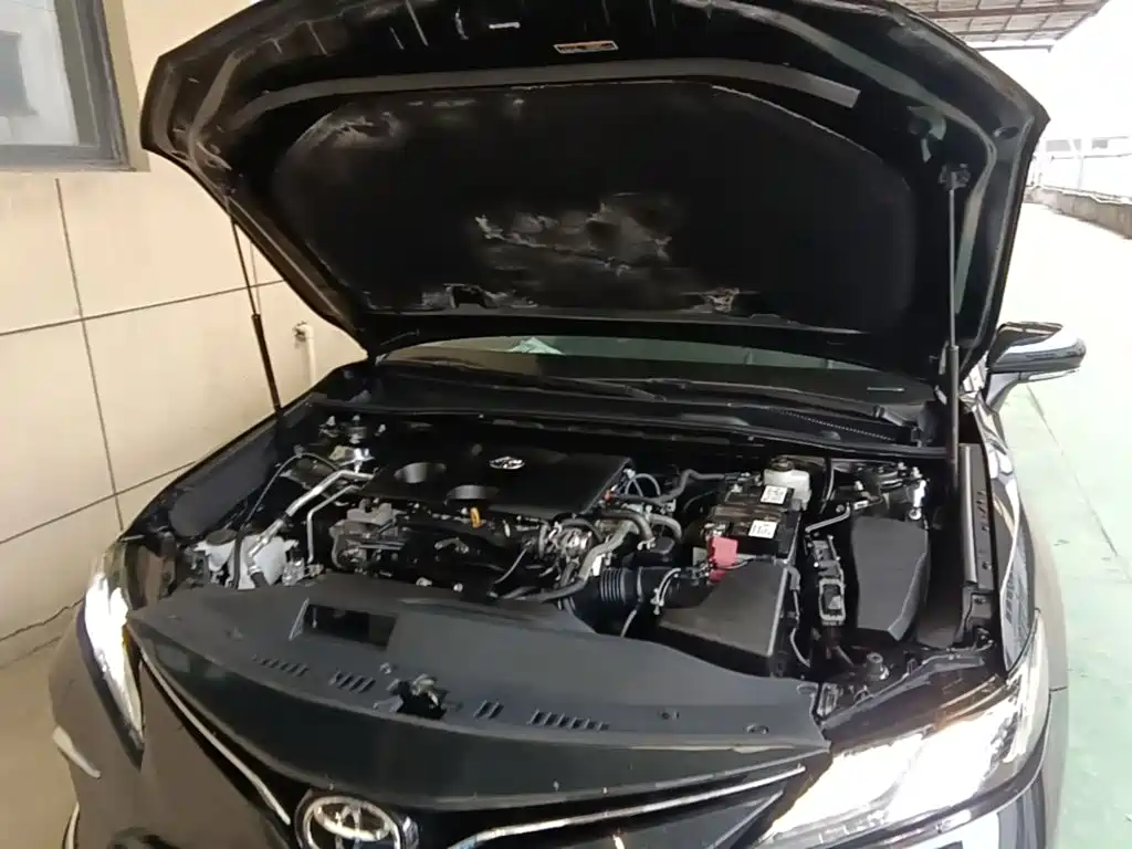 Toyota Camry — миниатюра 20