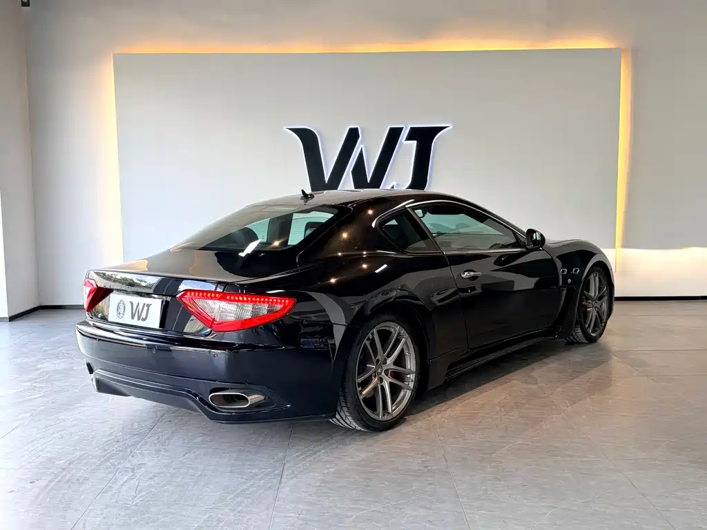 Maserati GranTurismo 2007 4.2L Standard