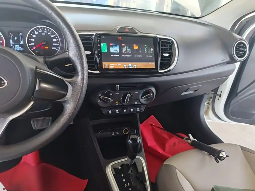 Kia Huanchi — миниатюра 10