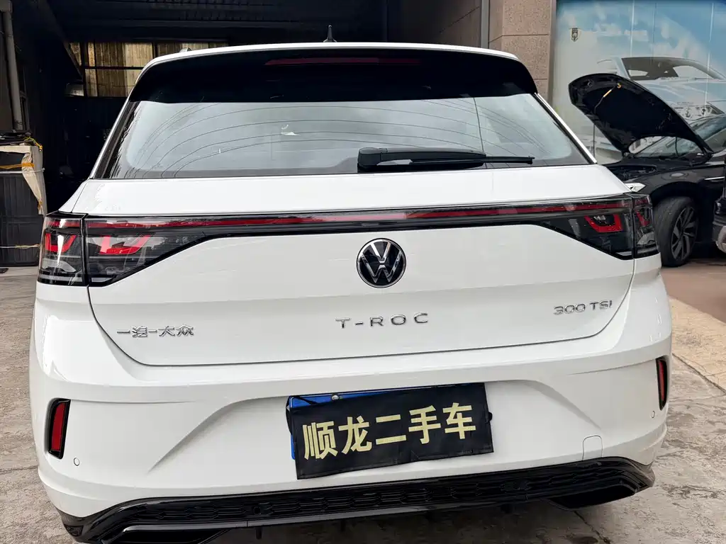Volkswagen T-Roc — миниатюра 3