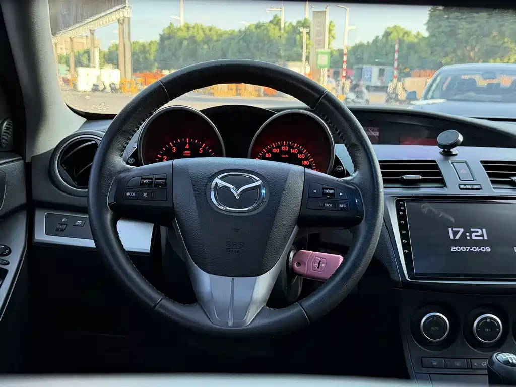 Mazda 3 Xingcheng — миниатюра 10