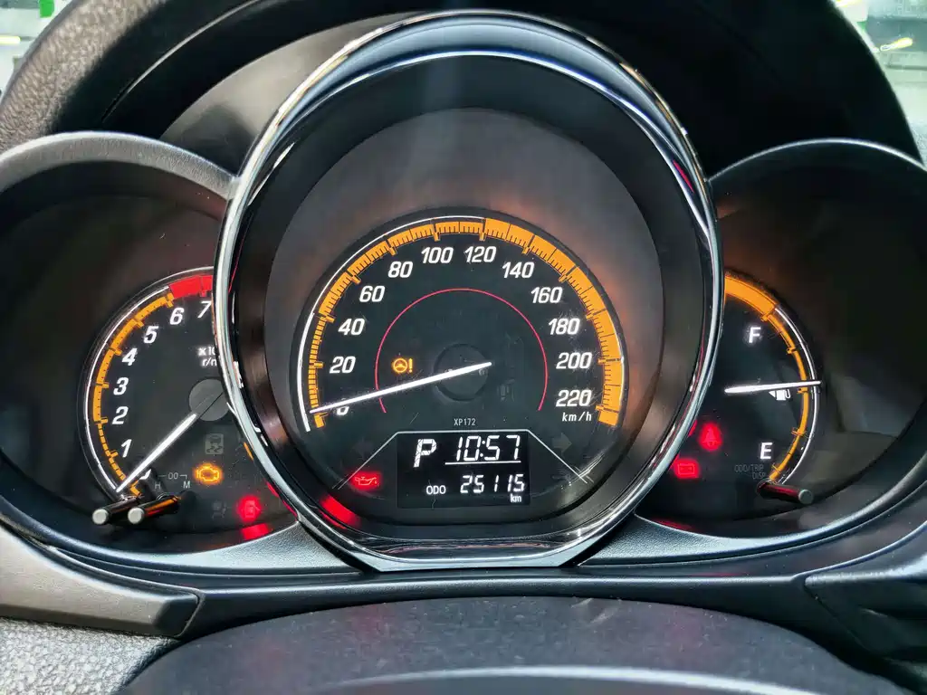 Toyota Yaris L — миниатюра 15