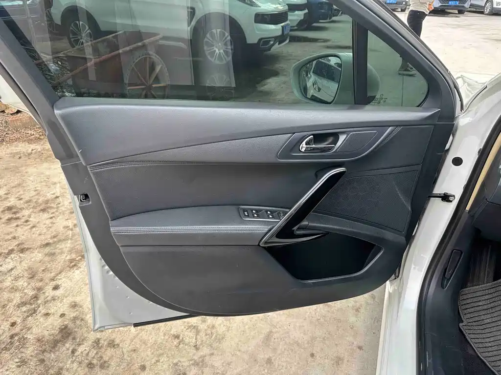 Peugeot 508 — миниатюра 4