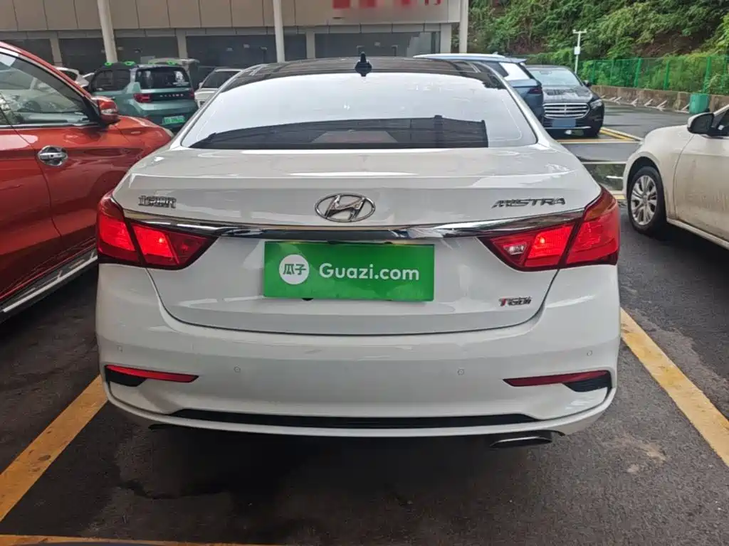 Hyundai Mistra — миниатюра 6