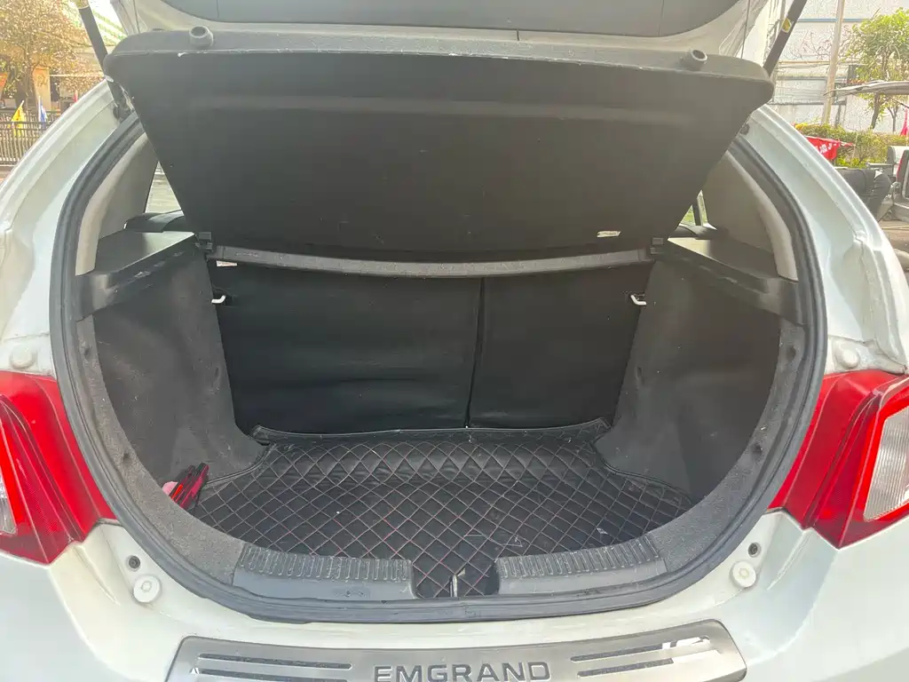 Geely Emgrand Classic — миниатюра 20