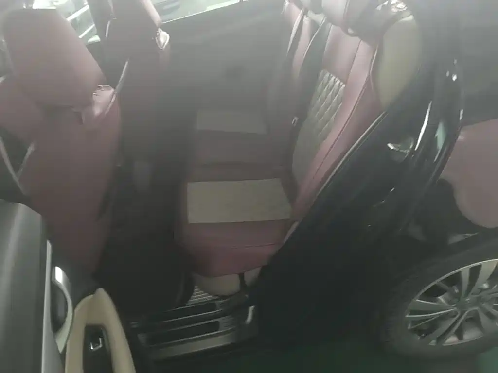 Geely Emgrand — миниатюра 20