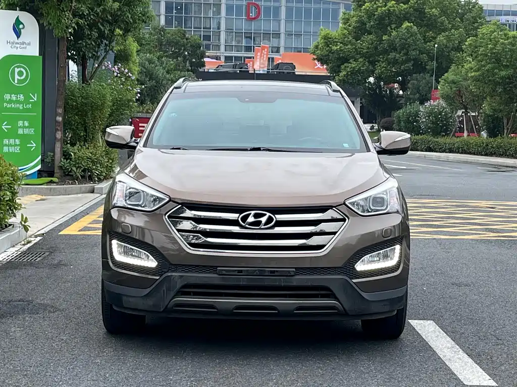 Hyundai Santa Fe — миниатюра 2