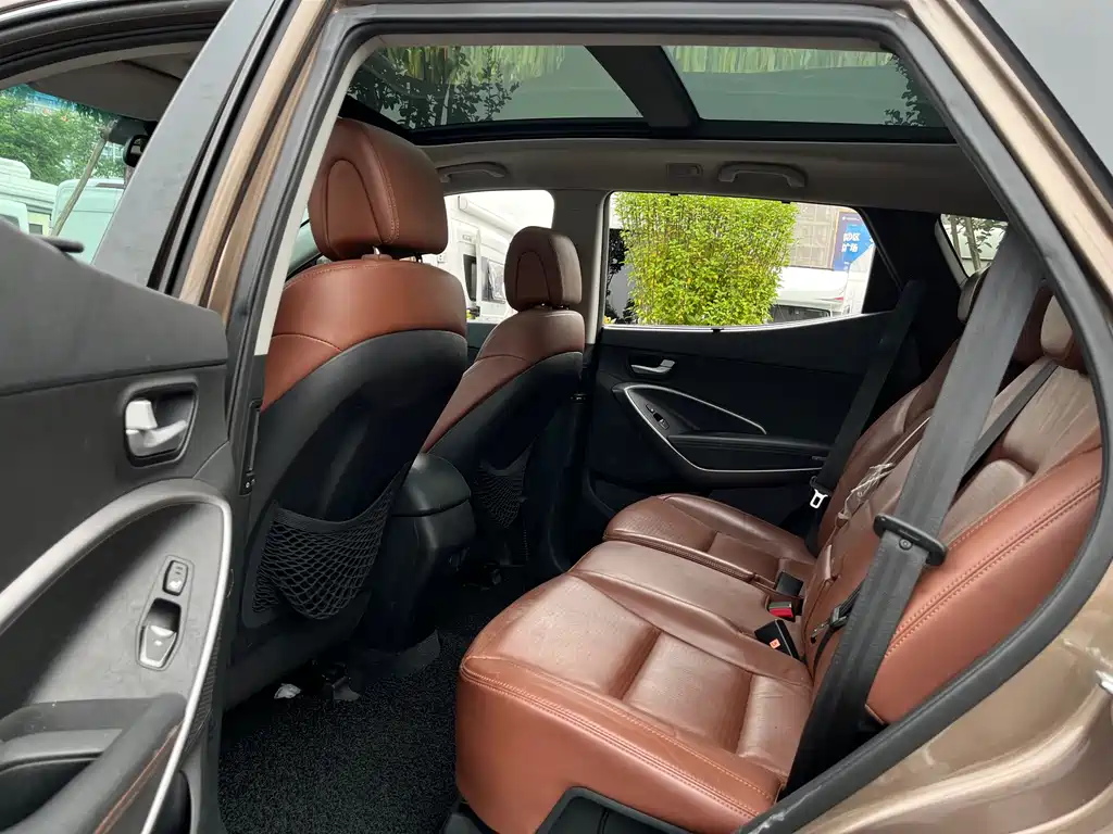 Hyundai Santa Fe — миниатюра 14