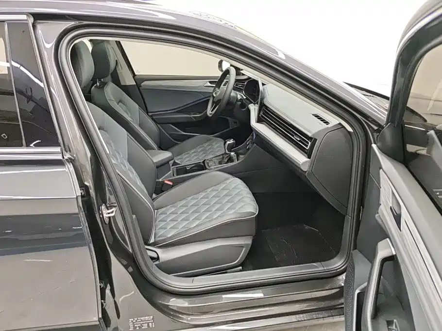 Volkswagen Sagitar — миниатюра 8