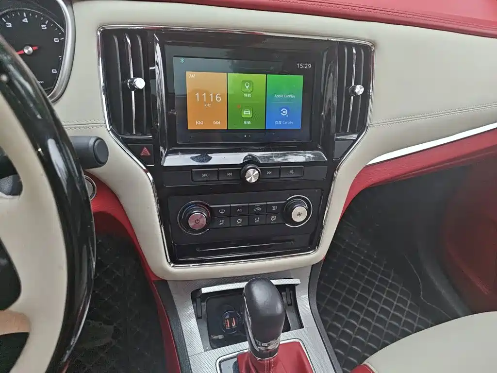 Roewe RX5 — миниатюра 9