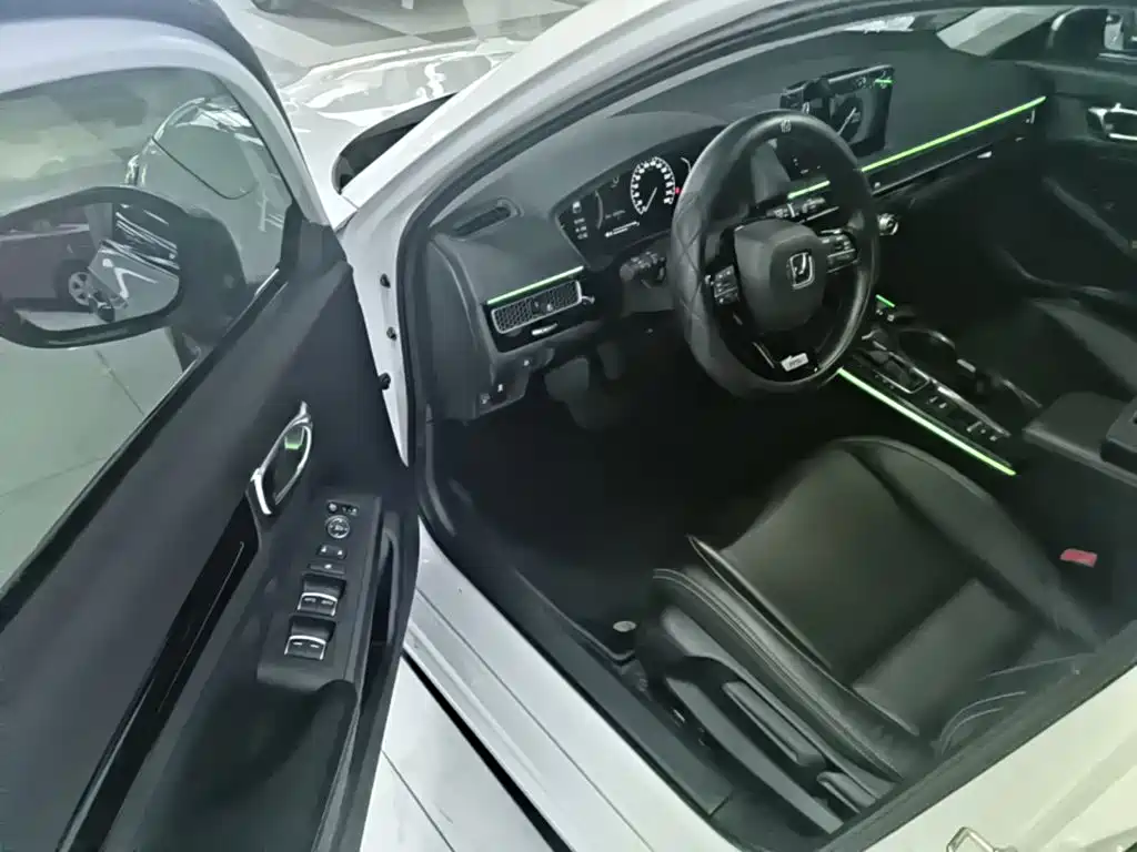 Honda Civic — миниатюра 16
