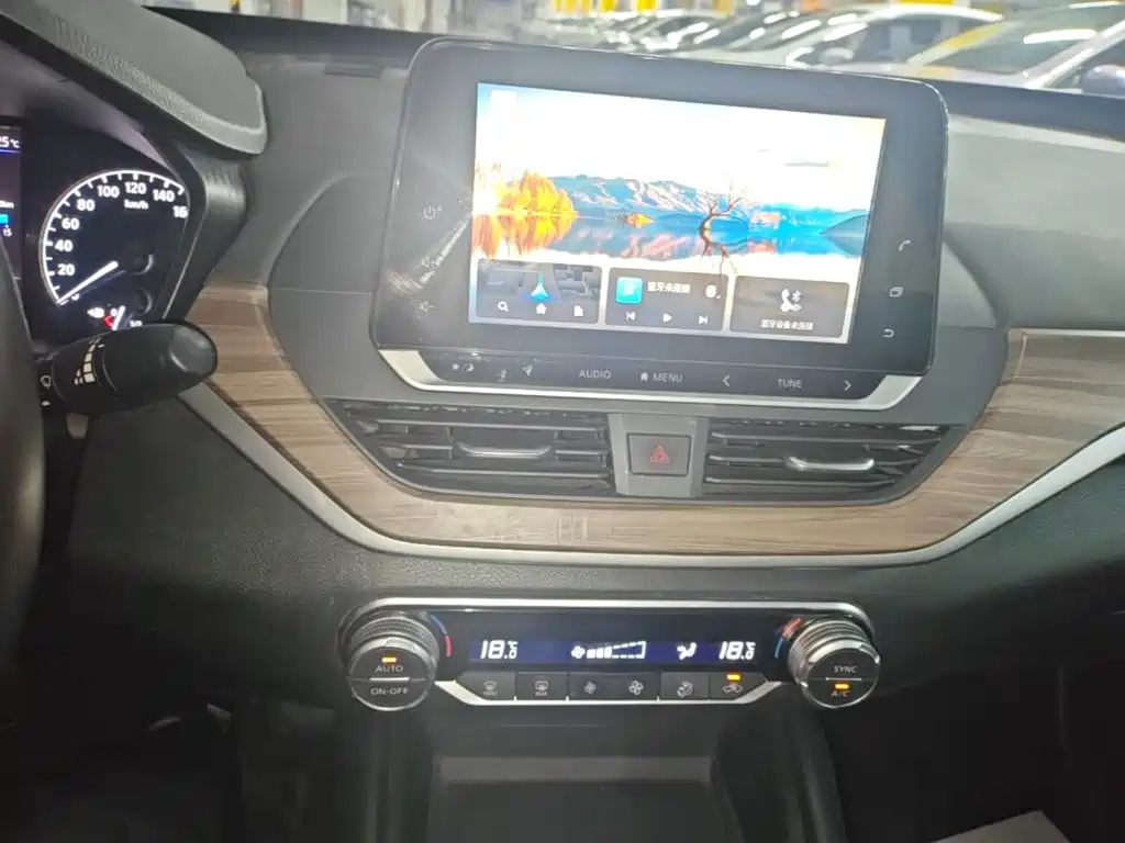 Nissan Teana — миниатюра 13