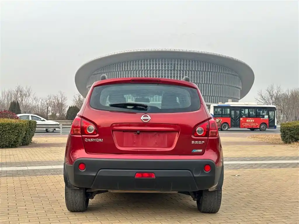 Nissan Qashqai 2015 2.0XL CVT 2WD