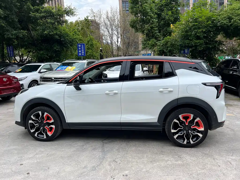 Lynk & Co 06 2020 1.5T