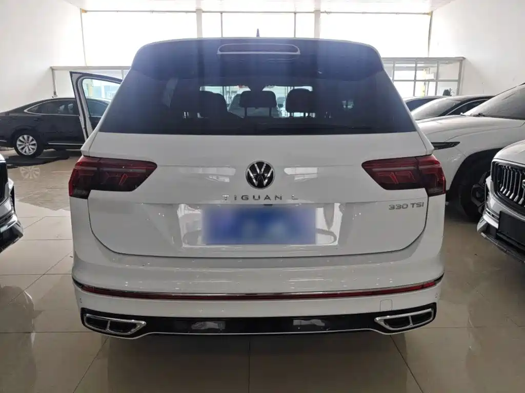 Volkswagen Tiguan L 2023 — фото 4