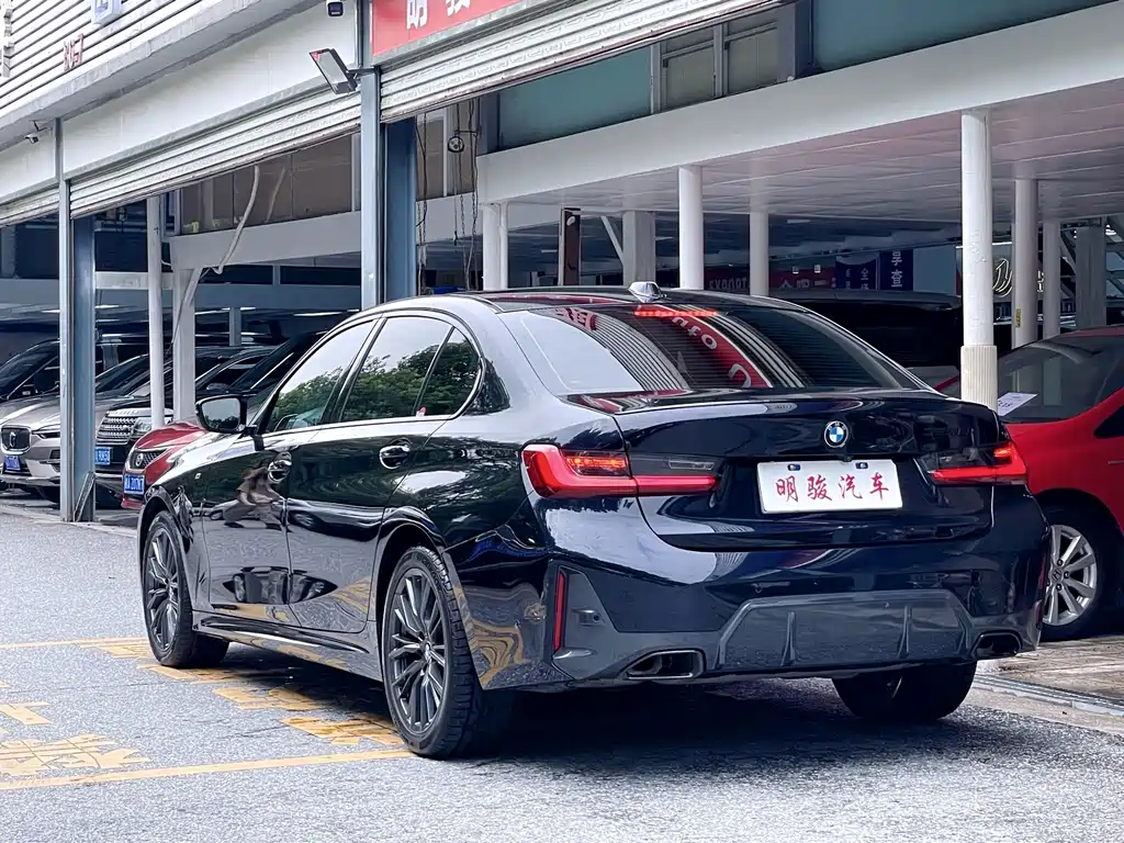 BMW 3 Series — миниатюра 4