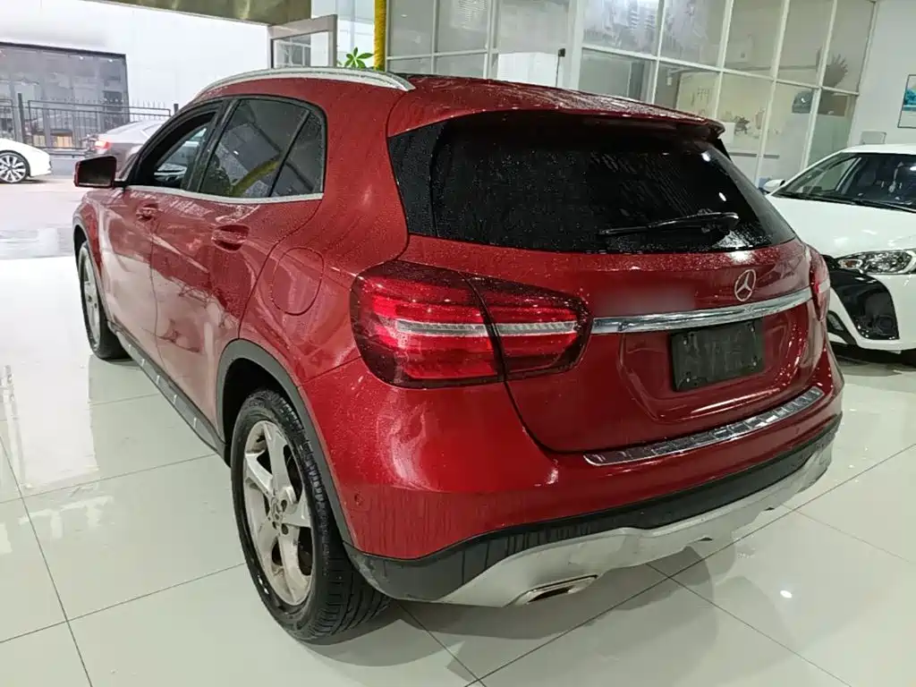 Mercedes-Benz GLA — миниатюра 5