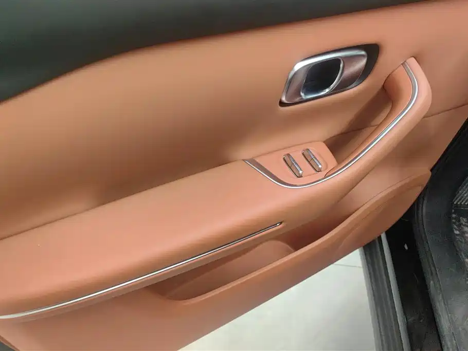 Leapmotor C16 2026 280 6 мест