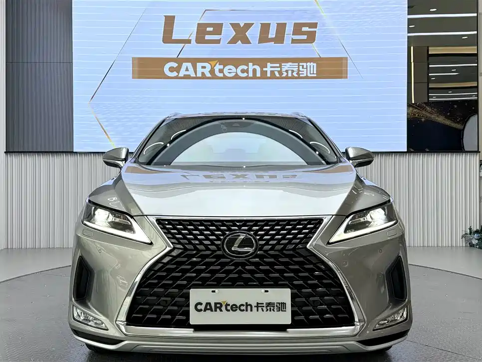 Lexus RX 2021