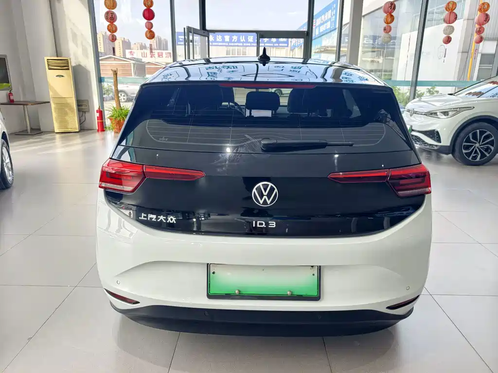 Volkswagen ID.3 — миниатюра 10